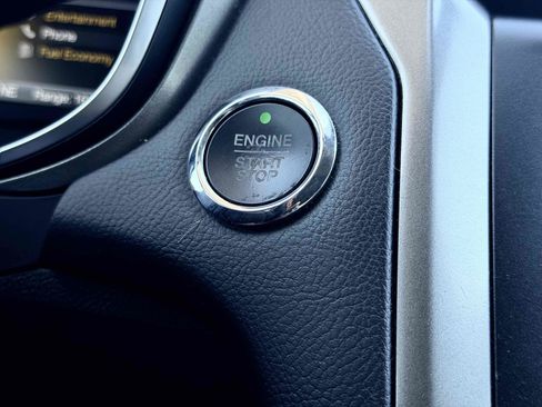 Used 2018 Ford Fusion SE w/ Equipment Group 602A FWD image 21