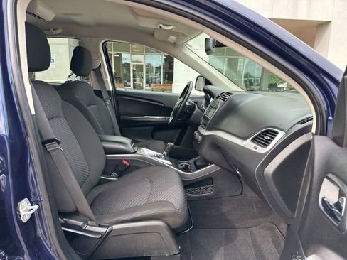 Used 2019 Dodge Journey SE w/ Connectivity Group FWD image 46