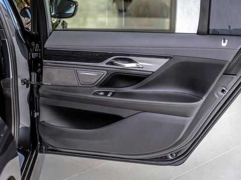 Used 2019 BMW 740i w/ M Sport Package RWD image 56