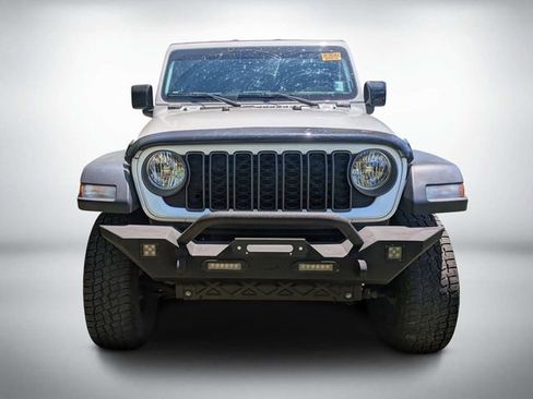 Used 2025 Jeep Wrangler Sport AWD/4WD image 8