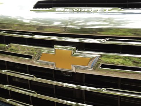 Used 2026 Chevrolet Silverado 2500 LTZ w/ LTZ Plus Package AWD/4WD image 37