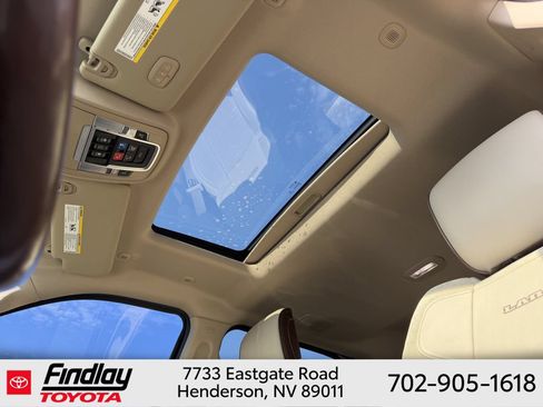 Used 2019 RAM 2500 Laramie AWD/4WD image 9
