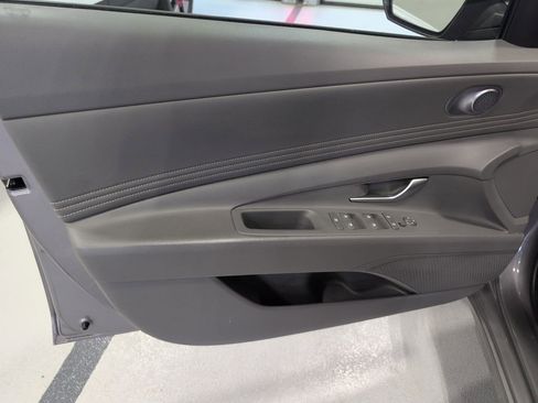 Certified 2023 Hyundai Elantra SEL w/ Convenience Package FWD image 11
