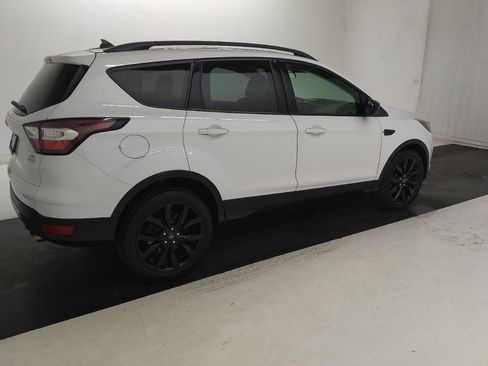 Used 2018 Ford Escape SEL w/ SEL Sport Appearance Package FWD image 10