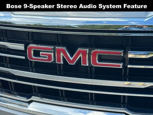 Used 2024 GMC Yukon SLT image 6