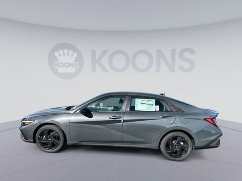 New 2026 Hyundai Elantra Sport image 2