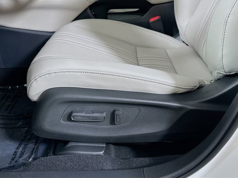 New 2026 Honda HR-V EX-L image 18