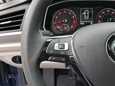 Used 2020 Volkswagen Jetta SE w/ SE Cold Weather Package FWD image 22