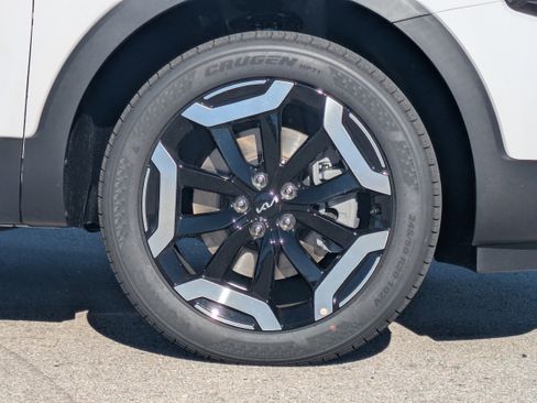 New 2025 Kia Telluride S image 11