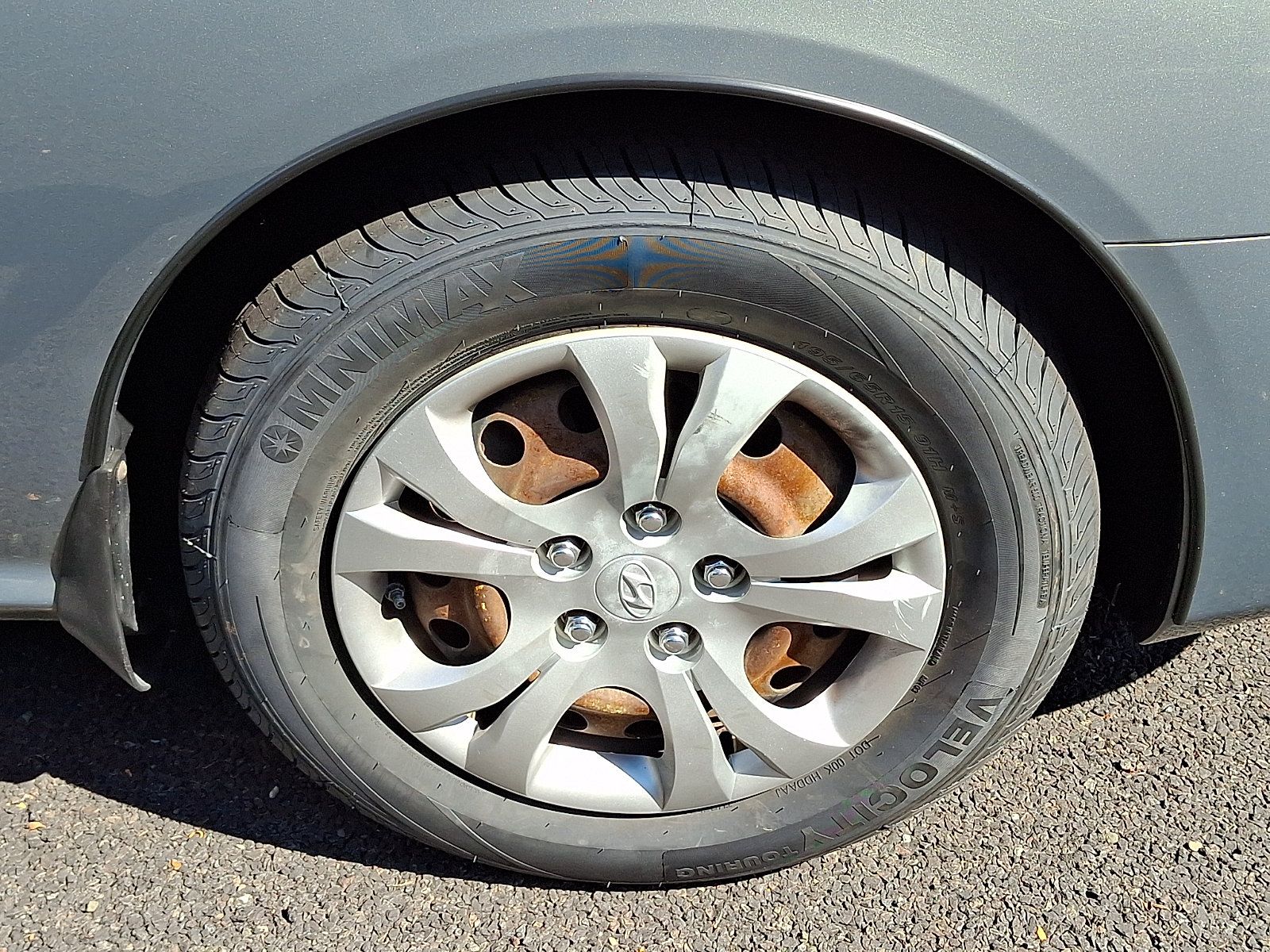 Used 2010 Hyundai Elantra GLS FWD image 8
