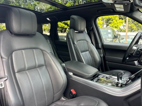 Used 2022 Land Rover Range Rover Sport HSE Silver Edition image 31