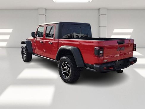Certified 2025 Jeep Gladiator Rubicon w/ Convenience Group image 3