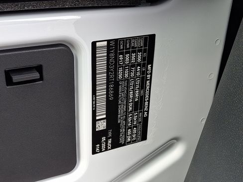 Used 2024 Mercedes-Benz Sprinter 3500 image 22