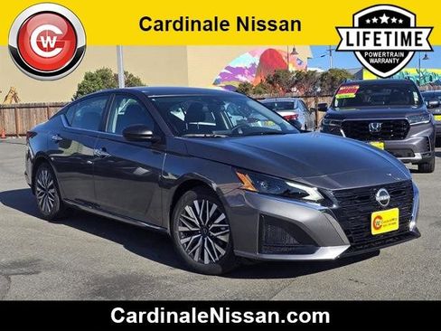 New 2025 Nissan Altima 2.5 SV image 1