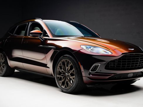 Used 2023 Aston Martin DBX AWD/4WD image 85