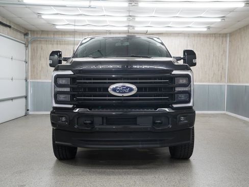 Used 2025 Ford F250 Platinum image 3