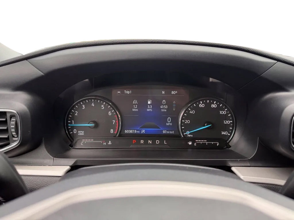 Used 2024 Ford Explorer XLT AWD/4WD image 17
