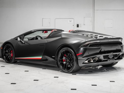 Used 2016 Lamborghini Huracan LP 610-4 AWD/4WD image 6
