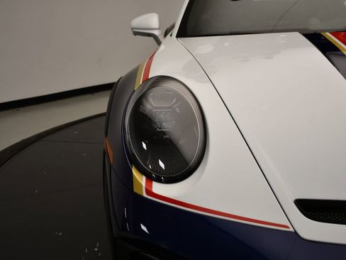 Used 2024 Porsche 911 Dakar image 14