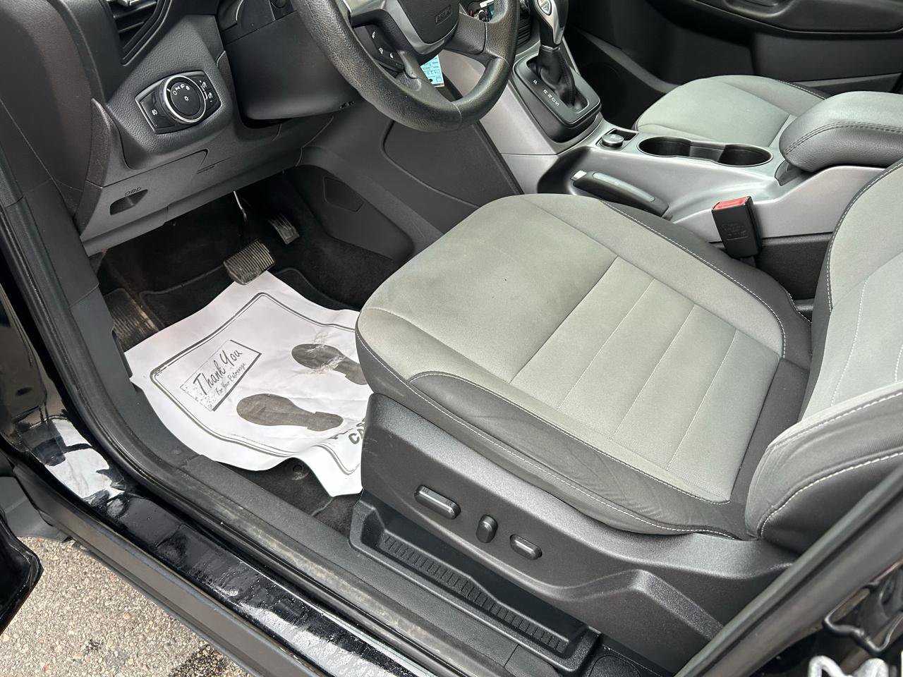 Used 2016 Ford Escape SE w/ Equipment Group 201A FWD image 10