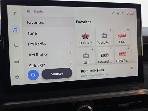 Used 2025 Toyota Tacoma Limited image 20