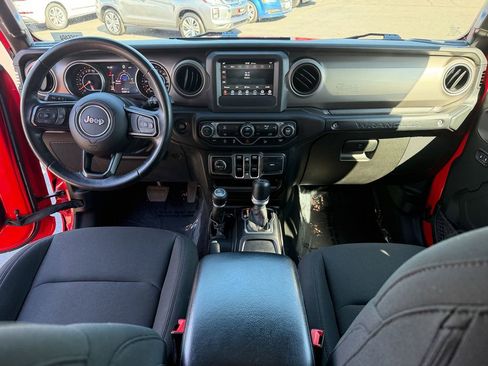 Used 2018 Jeep Wrangler Unlimited Sport S image 26