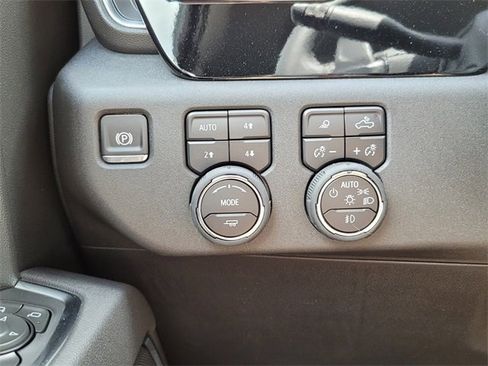 New 2025 Chevrolet Silverado 1500 LTZ w/ LTZ Convenience Package II image 21