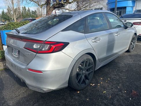 Used 2023 Honda Civic Sport image 7