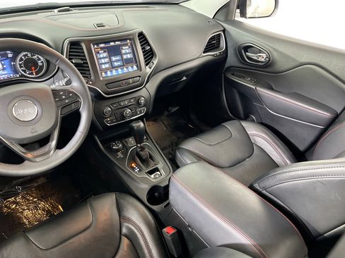 Used 2022 Jeep Cherokee Trailhawk w/ Premium Leather Package AWD/4WD image 22