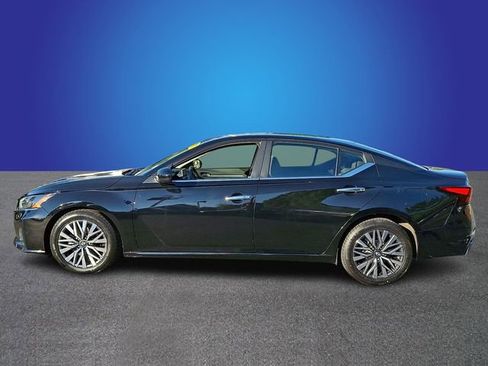 Used 2023 Nissan Altima 2.5 SV FWD image 7
