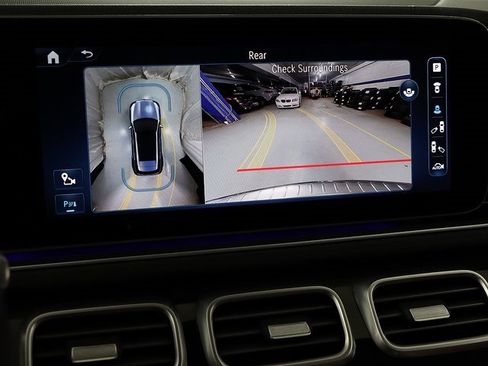 Used 2024 Mercedes-Benz GLE 350 4MATIC w/ Driver Assistance Package image 22