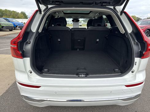 Used 2022 Volvo XC60 B5 Inscription w/ Climate Package image 26