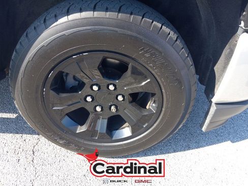 Used 2018 Chevrolet Silverado 1500 LT w/ All Star Edition image 2