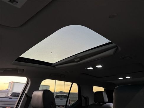 Certified 2020 Chevrolet Traverse Premier w/ Redline Edition image 25