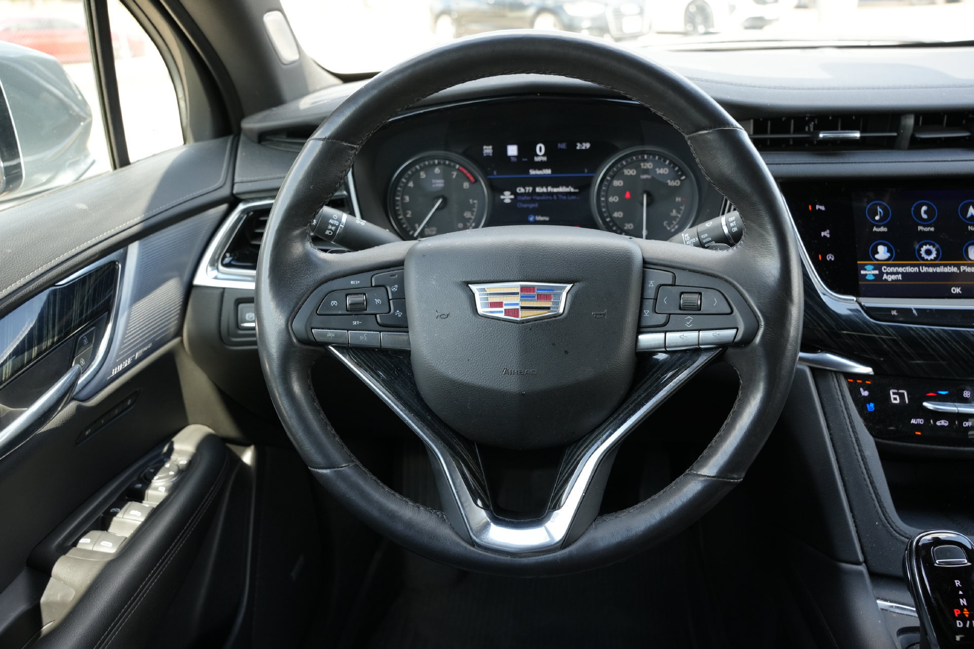 Used 2024 Cadillac XT6 Premium Luxury w/ Technology Package AWD/4WD image 11