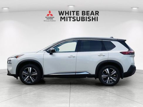 Used 2023 Nissan Rogue SL AWD/4WD image 3