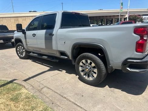 Used 2025 Chevrolet Silverado 2500 Custom w/ Custom Value Package AWD/4WD image 3