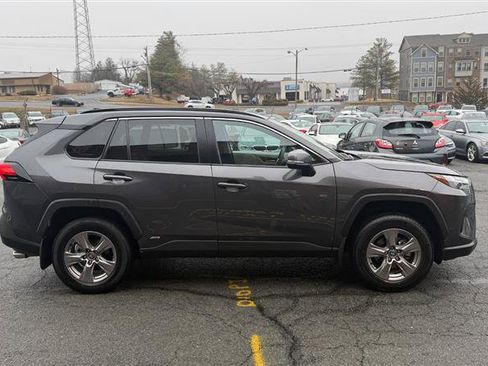 Used 2024 Toyota RAV4 XLE image 6