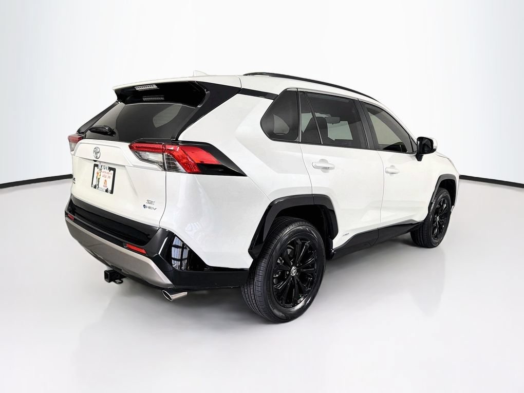 Used 2025 Toyota RAV4 SE w/ Weather Package AWD/4WD image 10