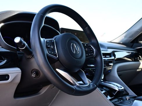 Used 2023 Acura MDX SH-AWD w/ Advance Package image 10