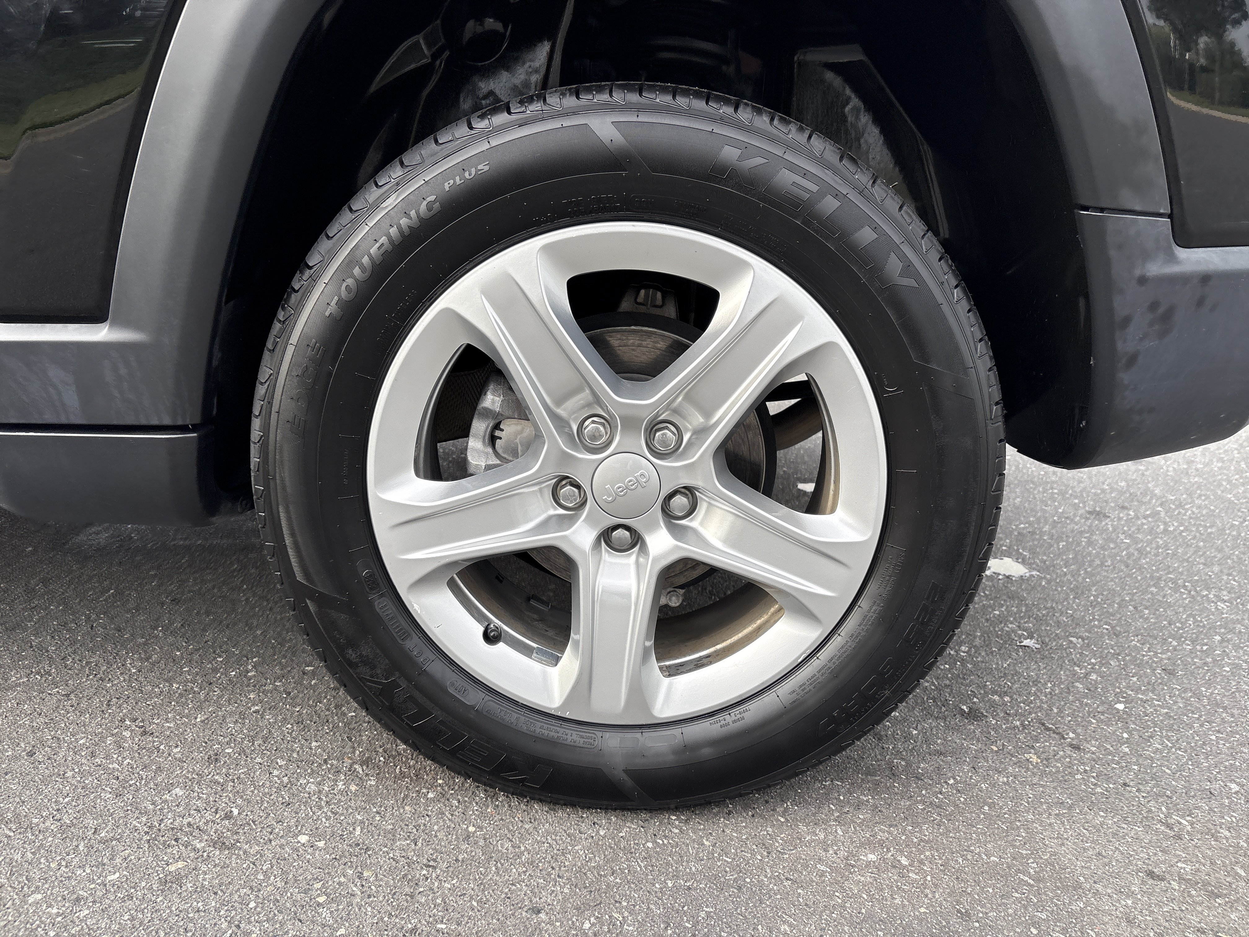 Used 2023 Jeep Compass Sport AWD/4WD image 14