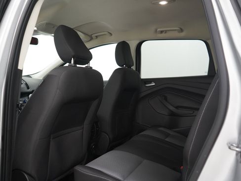 Used 2018 Ford Escape SE w/ Ford Safe & Smart Package FWD image 17