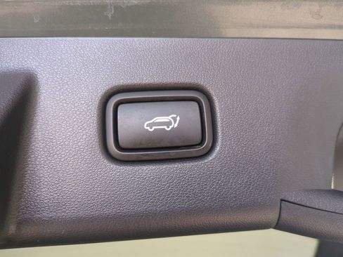 Certified 2022 Hyundai Tucson Limited w/ Cargo Package FWD image 15