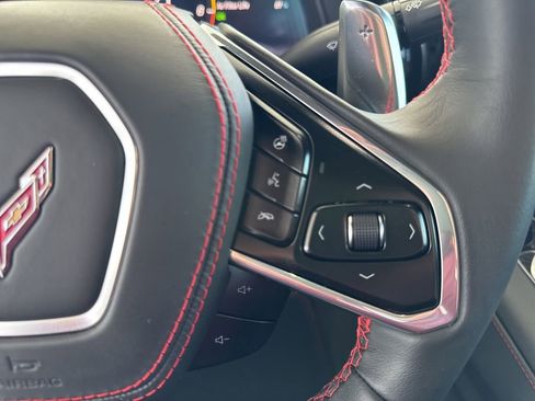 Used 2021 Chevrolet Corvette Stingray Premium Cpe w/ Z51 Performance Package image 25