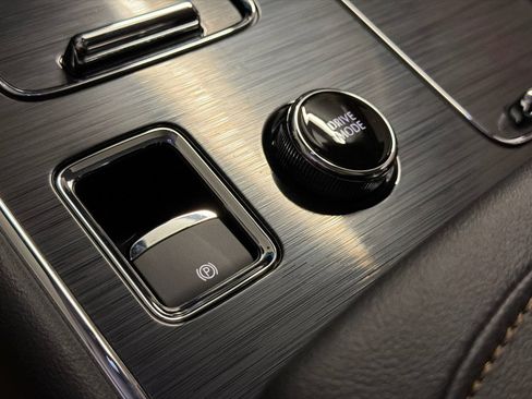 New 2027 Lincoln Aviator AWD image 33