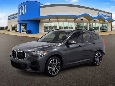 Used 2021 BMW X1 xDrive28i w/ M Sport Package image 4