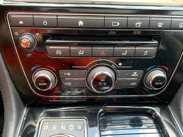 Used 2018 Jaguar XJ L Supercharged RWD image 39