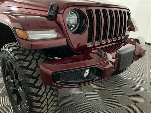 Used 2021 Jeep Gladiator Overland image 9