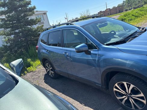 Used 2022 Subaru Forester Limited AWD/4WD image 9