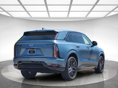 New 2025 Cadillac Escalade IQ Sport 2 w/ LPO, ONYX Package image 5